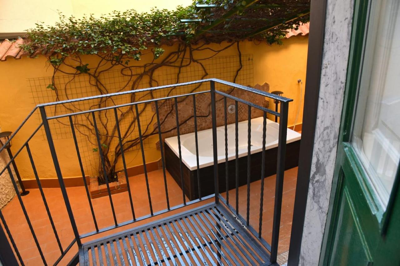 Ripa Garden Room And Suite 살레르노 외부 사진